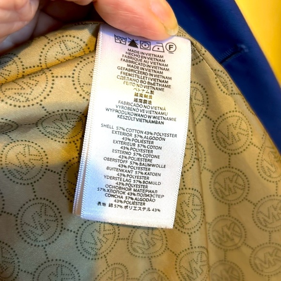 Singing in the rain cobalt blue rain coat - Picture 9 of 9